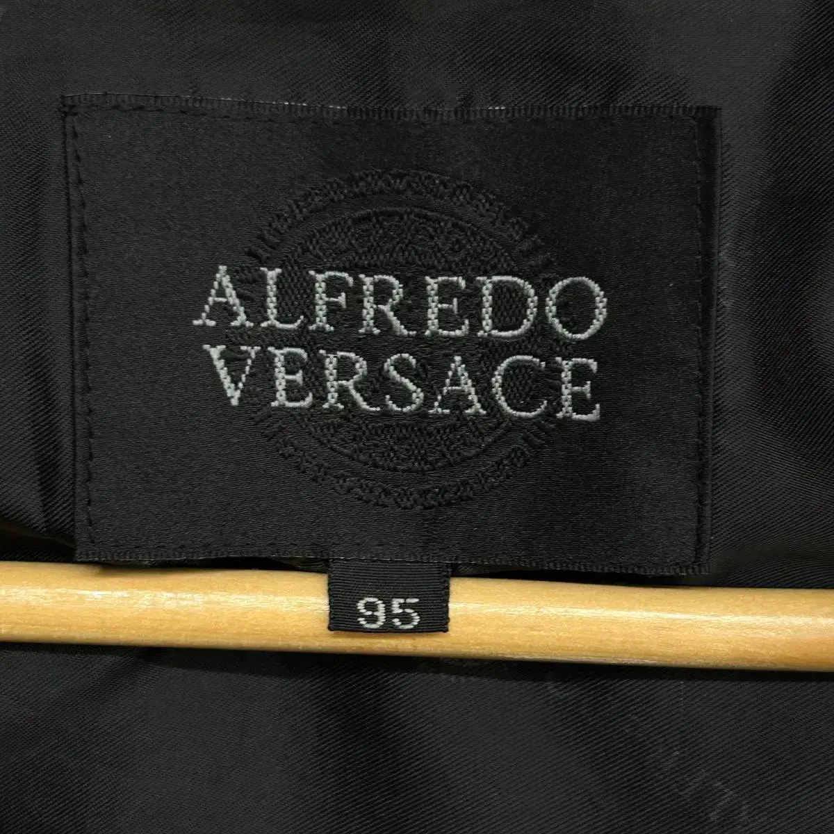 ALFREDO VERSACE 블랙 바람막이 M