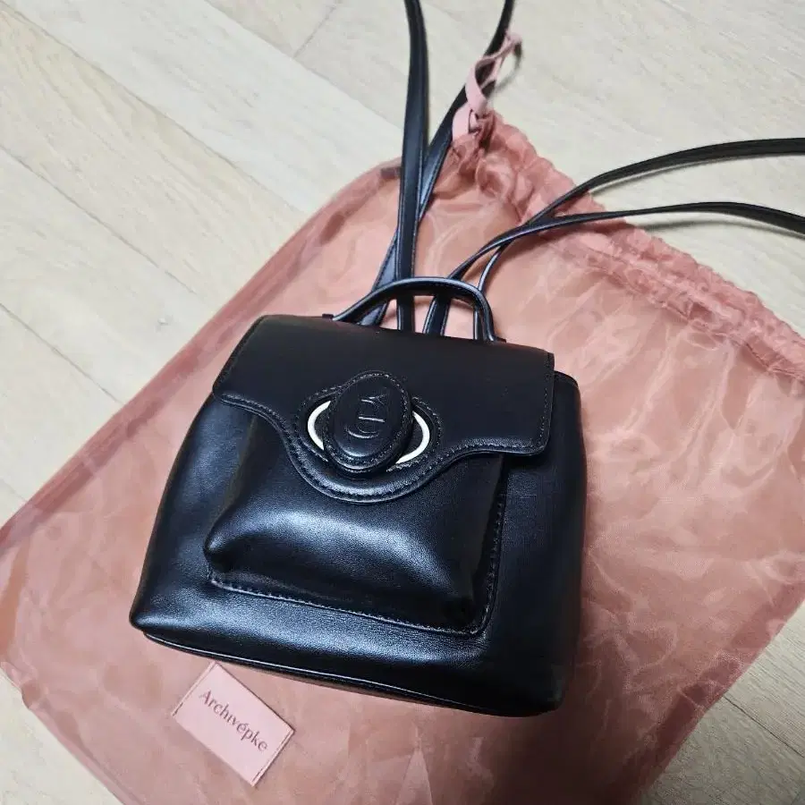 아카이브앱크 Oval day bag 백팩