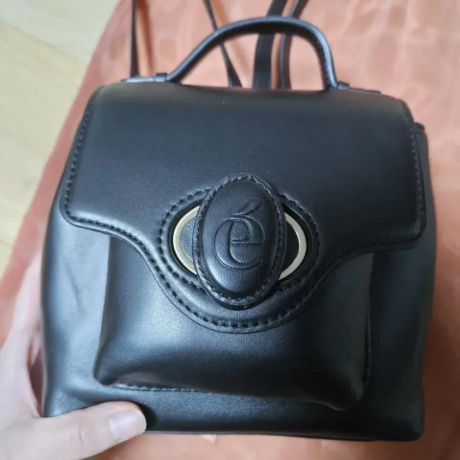 아카이브앱크 Oval day bag 백팩