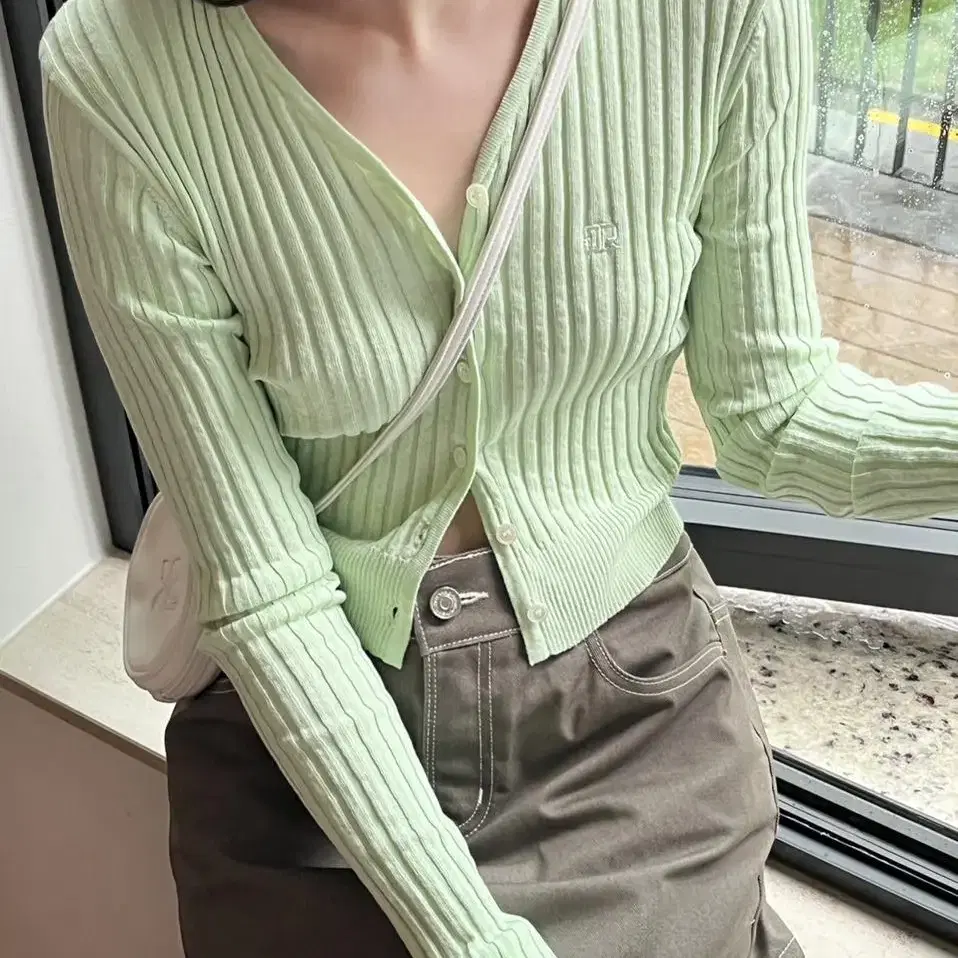 GROVE 그로브 22HSU NOTE CARDIGAN