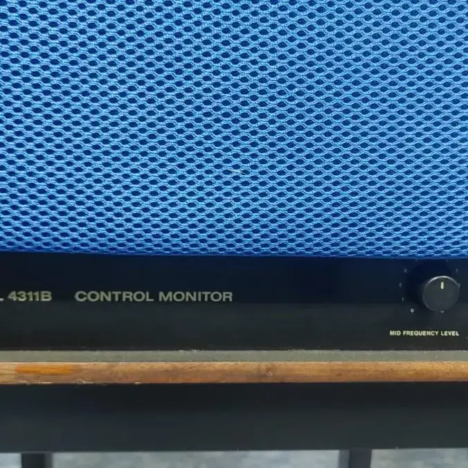 JBL 4311B 스피커 & 몽돌스탠드