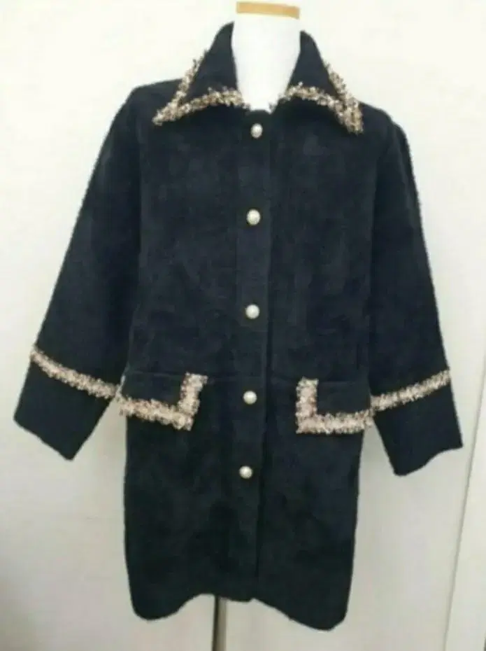 New World Winter black fur coat, size 66, one size fits most.