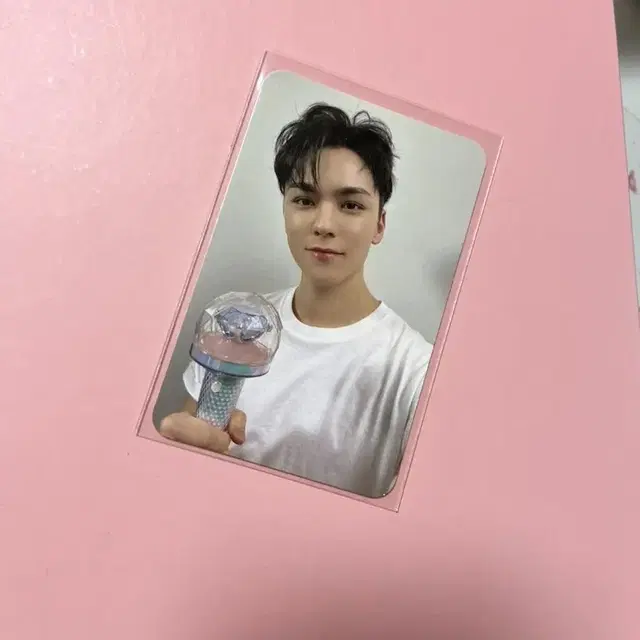 세븐틴 2023캐랜 버논 포카 양도합니다!!