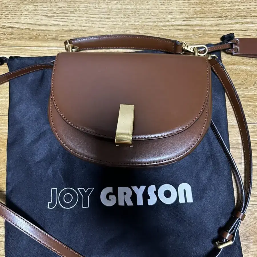 JOY GRYSON | 조이그라이슨 Joy Gryson Bag on Bunjang Global Site.