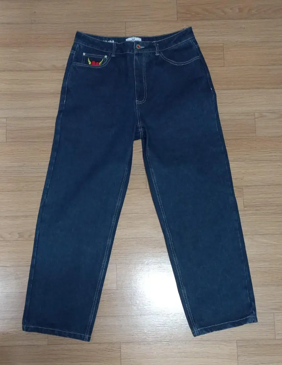 MINORSTU TWINS JEANS W34 L30