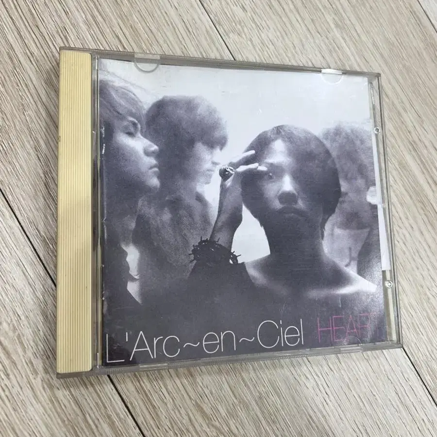 L'Arc~en~Ciel 라르크앙씨엘  , 라르크 앨범 4장