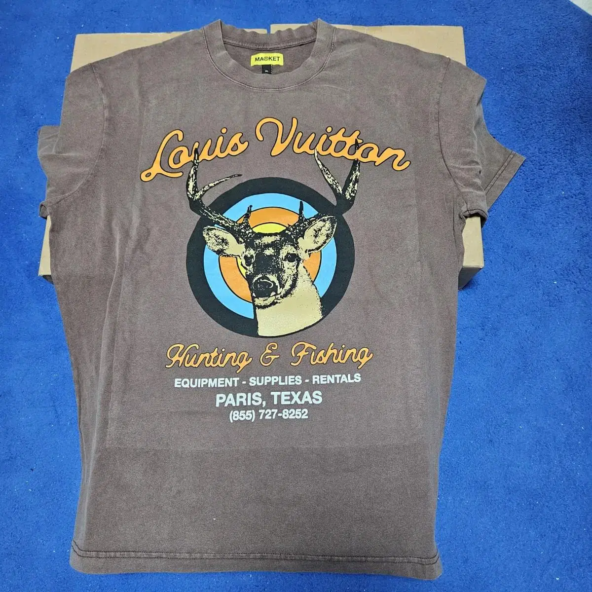 [Market] Louis Vuitton Hunting and Fishing T-shirt