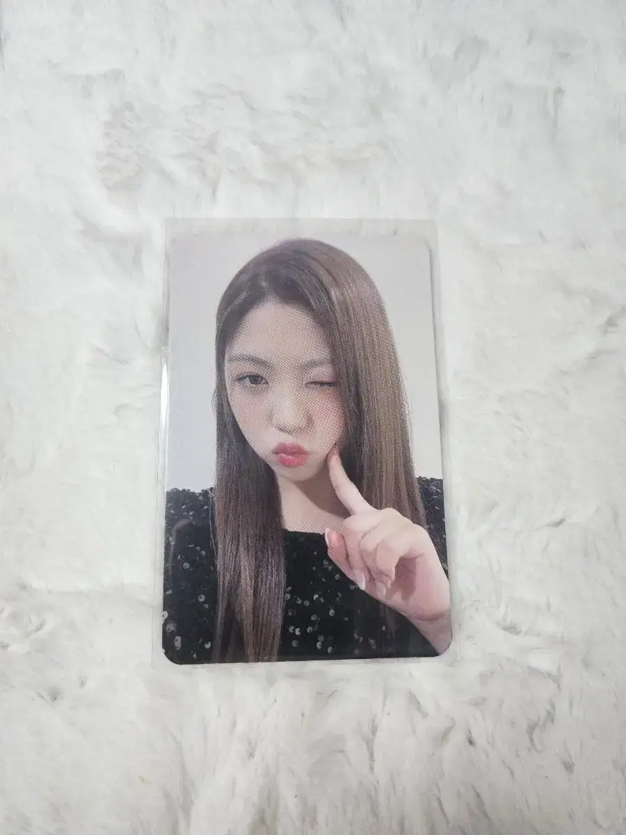 class:y riwon photocard