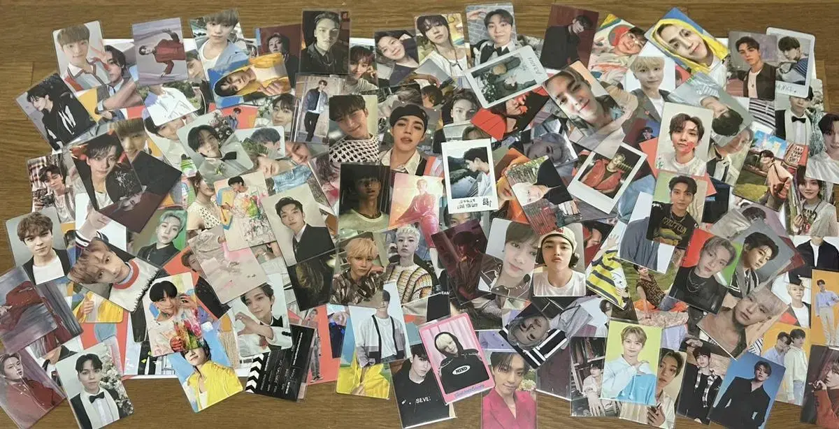 disposal purpose) seventeen photocards in bulk enulable