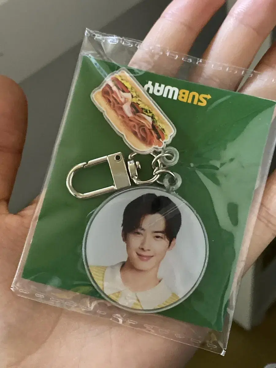 Subway limited edition cha eunwoo Keyring