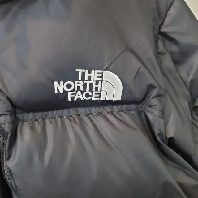 노스페이스 눕시 700 TNF XXL 새상품 팝니다.