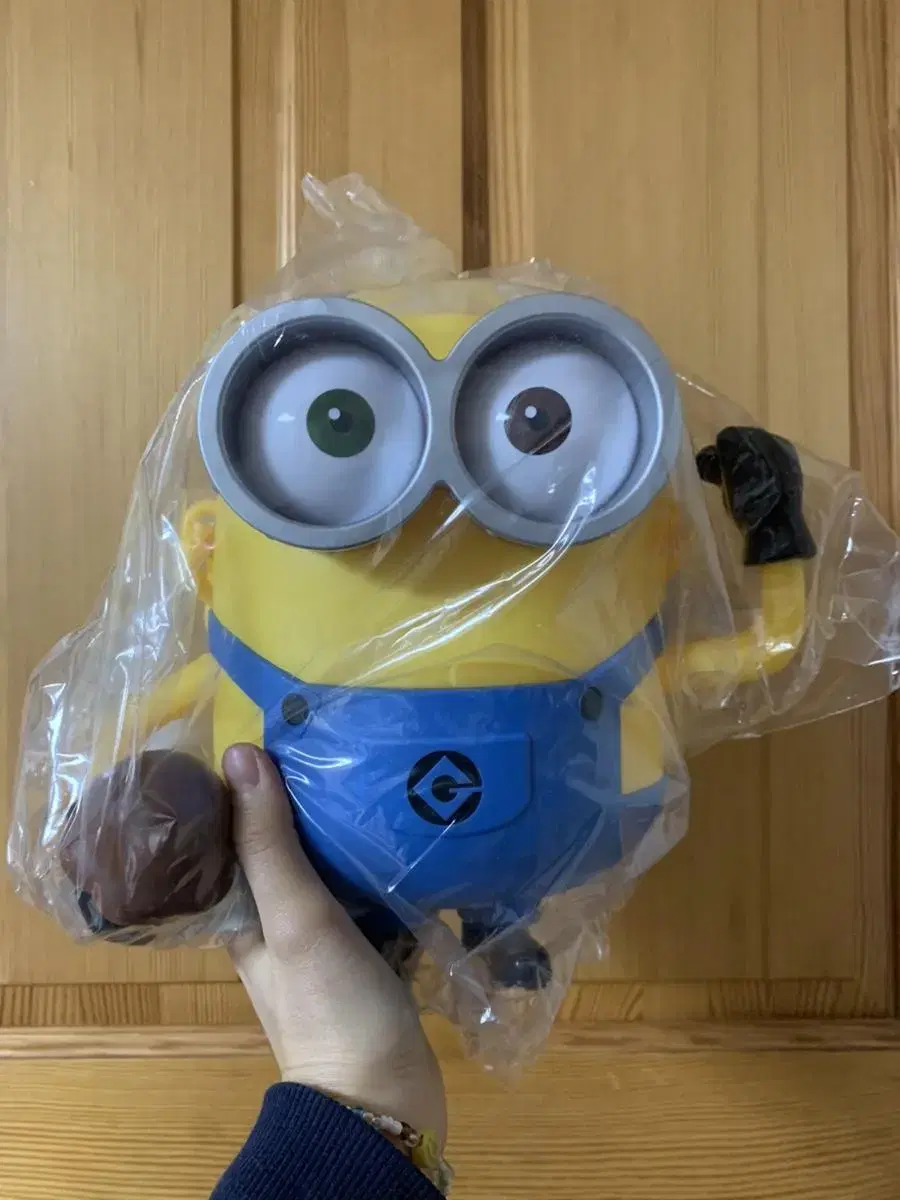 Minions 2018 Baskin Robbins BOB Container