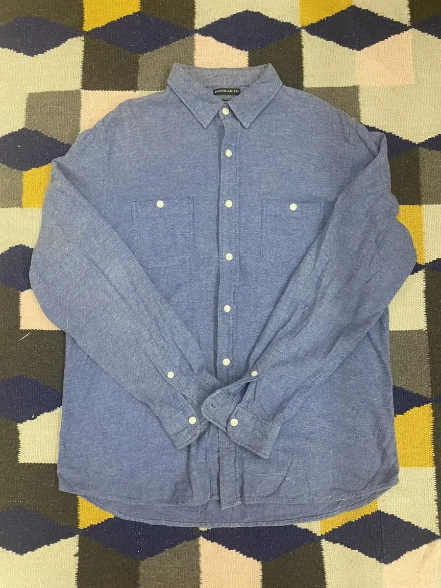 Old Navy Flannel Shirt L (103-107)