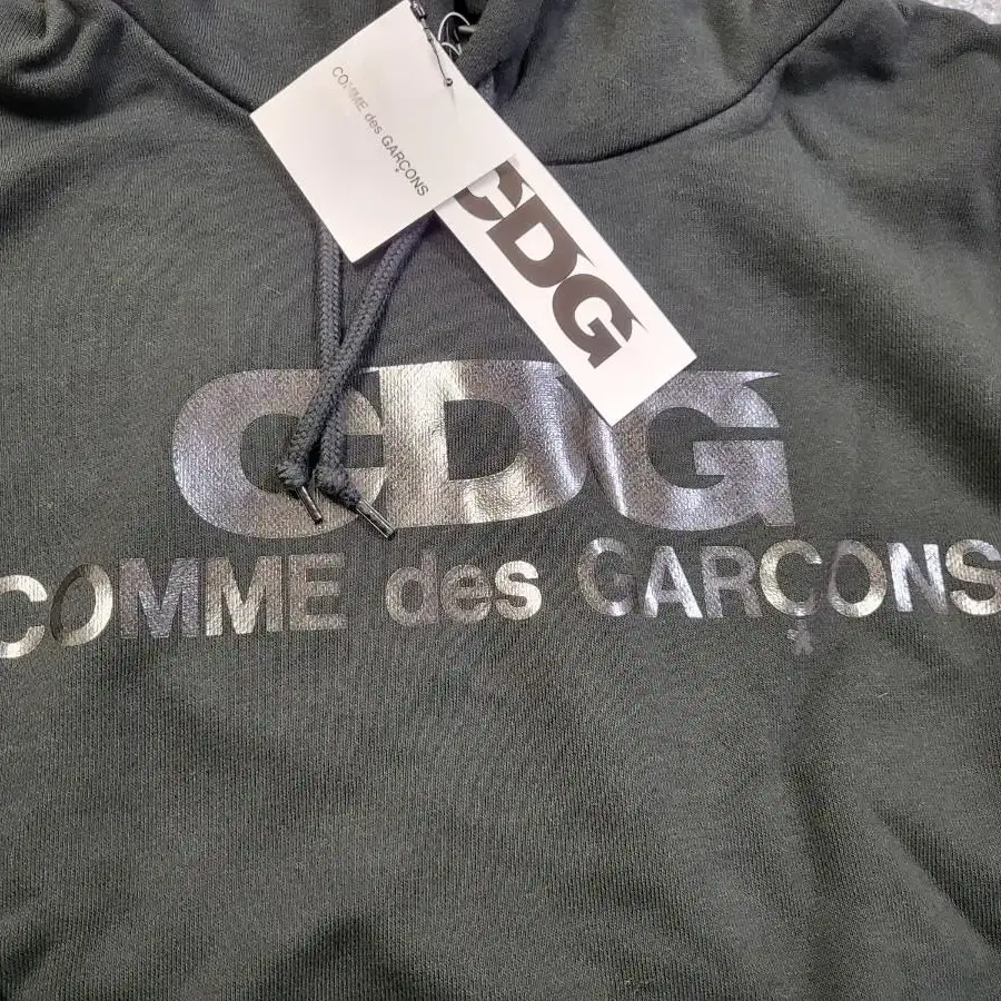 [새상품] CDG 후드티 올블랙 2XL