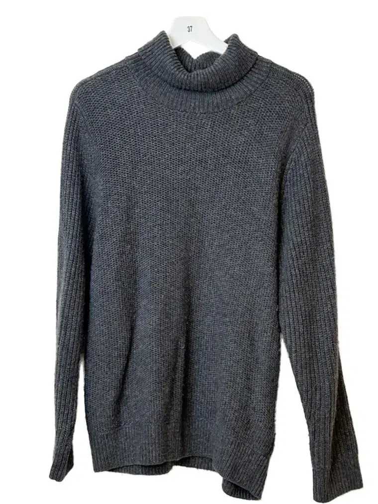 XL(105) Uniqlo Turtleneck Sweater Gray