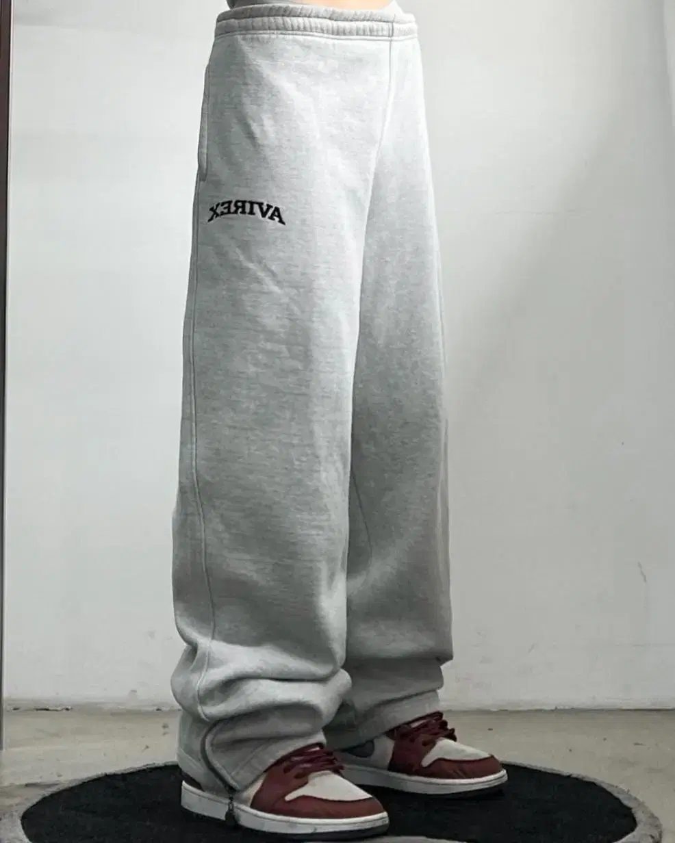 Avirex Arch Logo Heather Gray Sweatjogger Pants