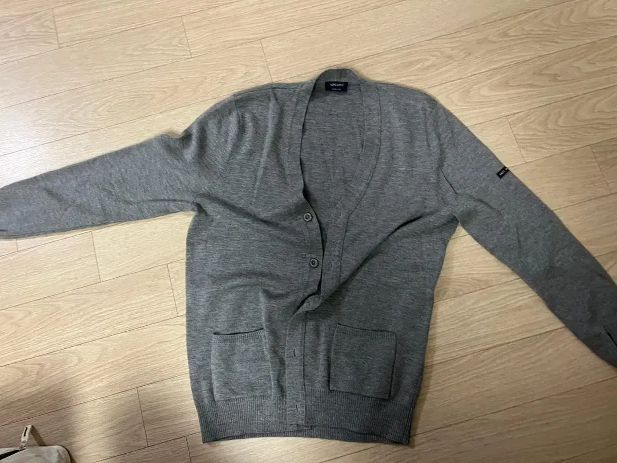 St. James Cardigan M