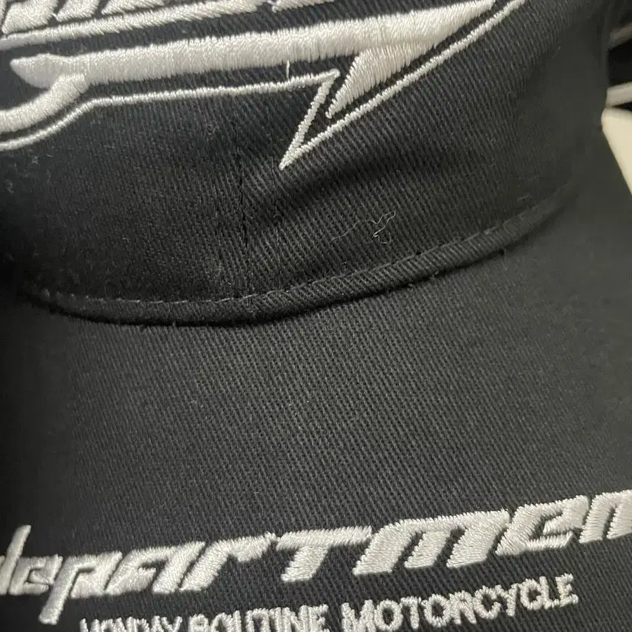 (뉴진스 혜린 착용) PHYPS motorcycle cap 모자