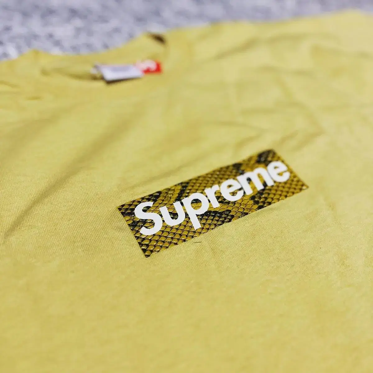 [L] Supreme Harajuku Opening Vampy Box Logo T-Shirt LOWE