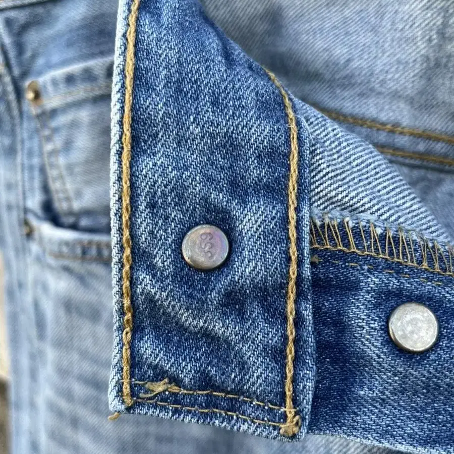 00s 501 Vintage Levis(33)