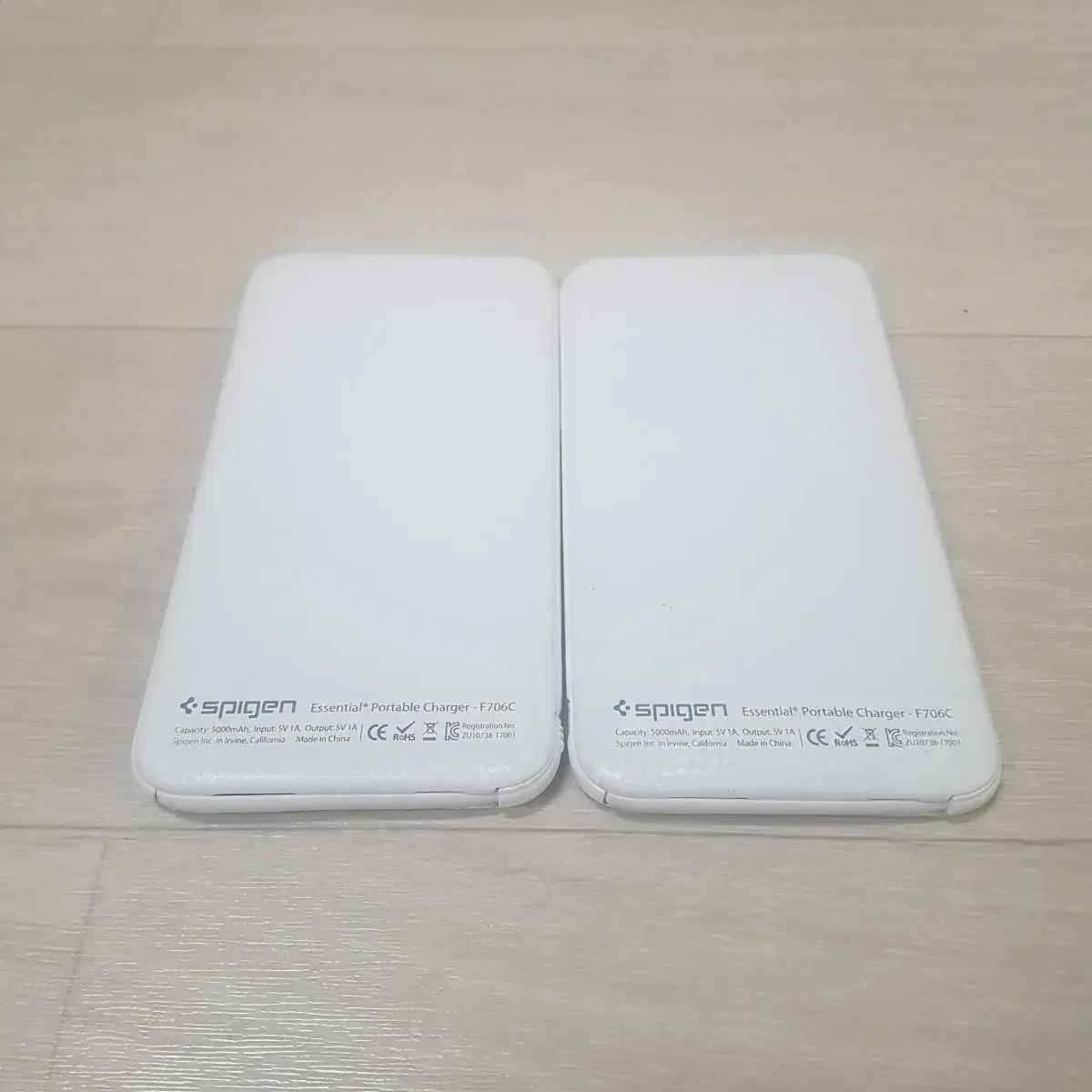 슈피겐 에센셜 보조배터리 5,000mah(F706C) 2개 1세트