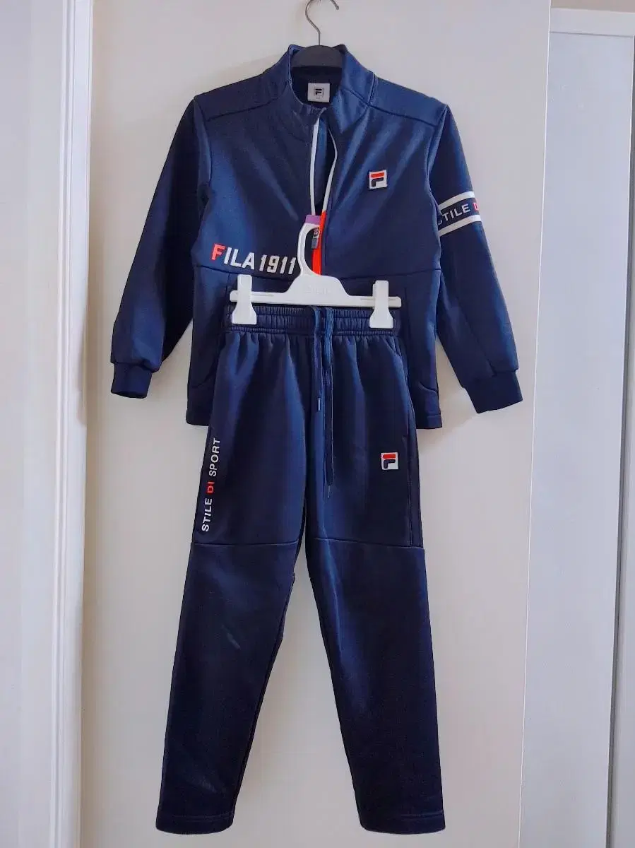 FILA kids 기모 트레이닝 셋트