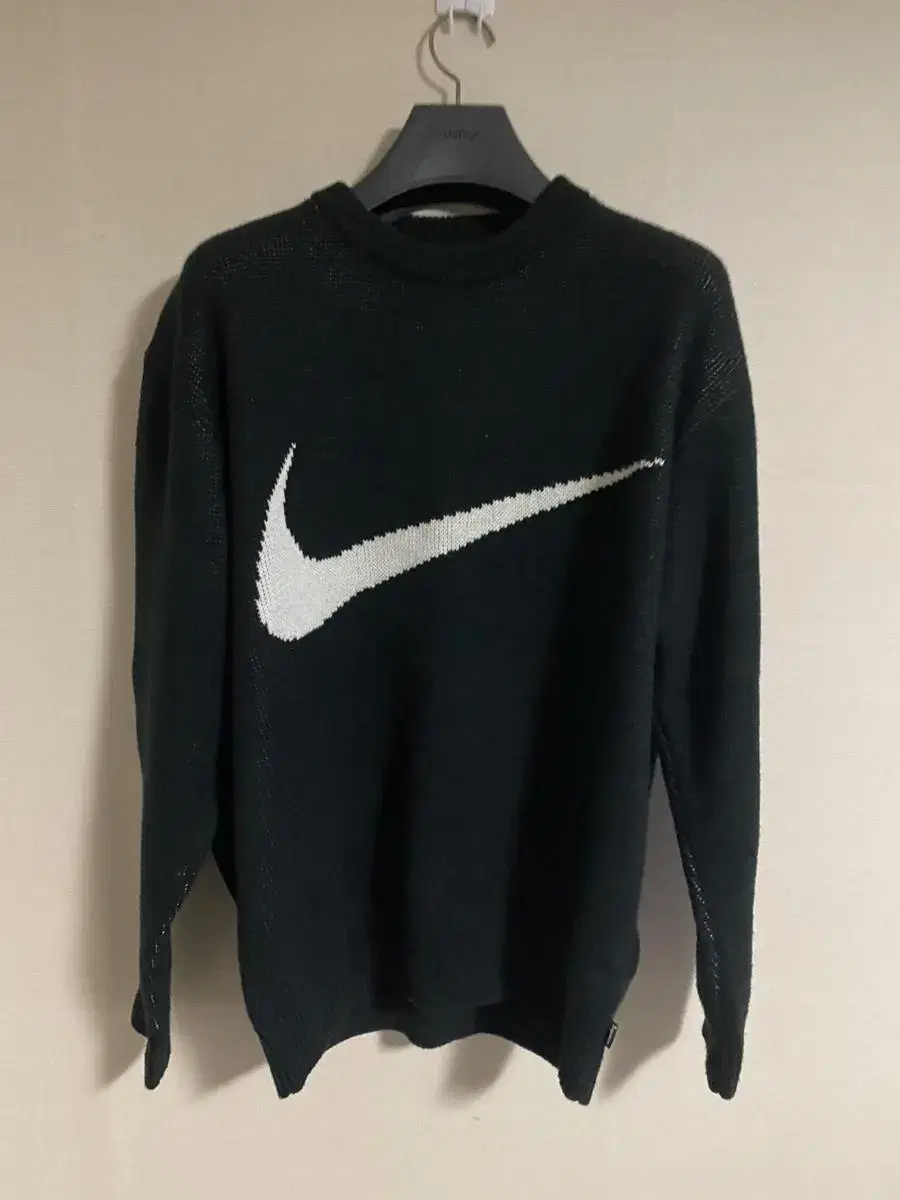 Supreme Nike Swoosh Sweater Black L