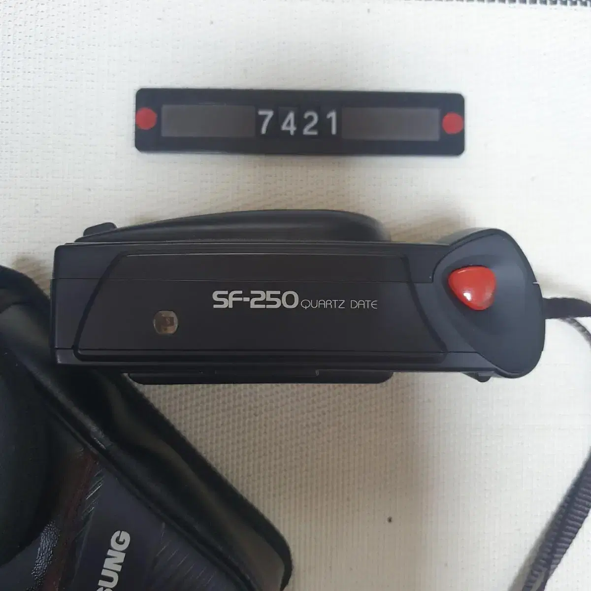 삼성 SF-250 DATE 필름카메라 파우치포함