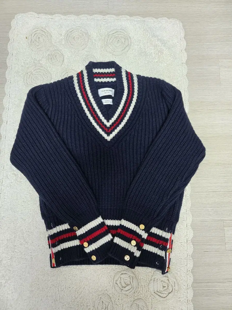 Thom Browne RWB Cashmere V-Neck Knit 3