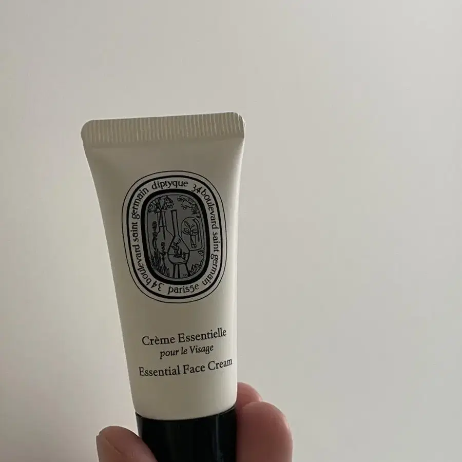 딥티크(Diptyque) 에센셜 페이스 크림 20mL