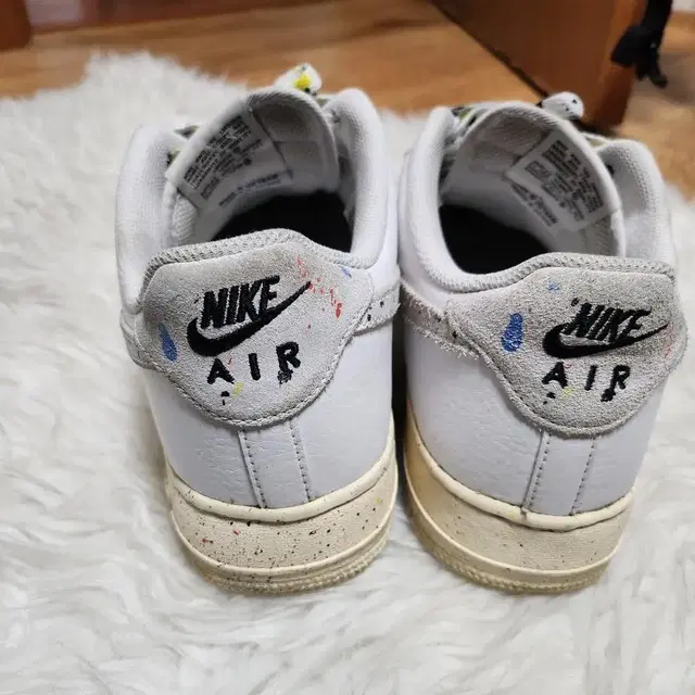 NIKE AIR 나이키에어 280미리 입니다