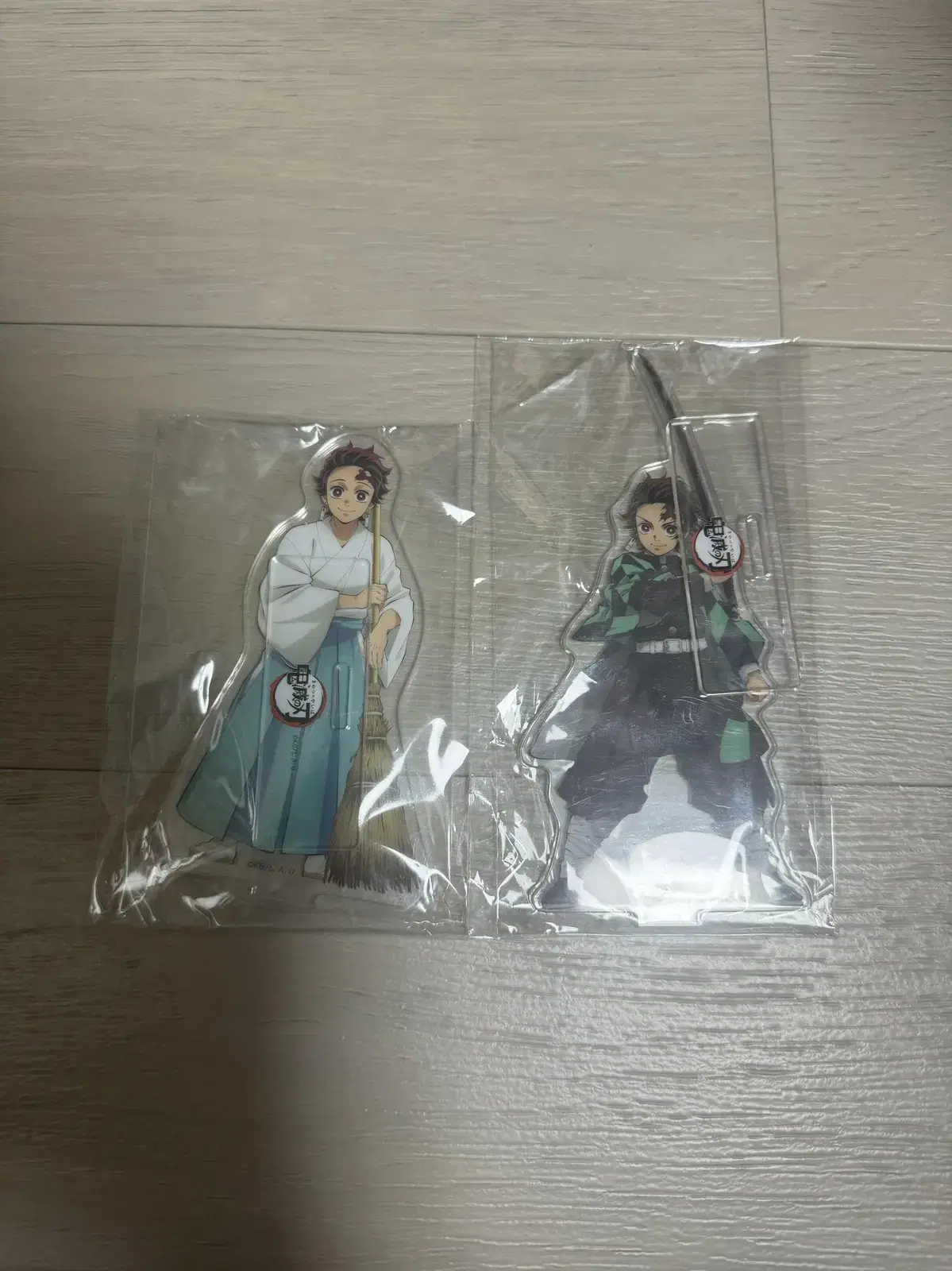 Demon Slayer Kamado Tanjiro Acrylic Stand Set of 2 Used