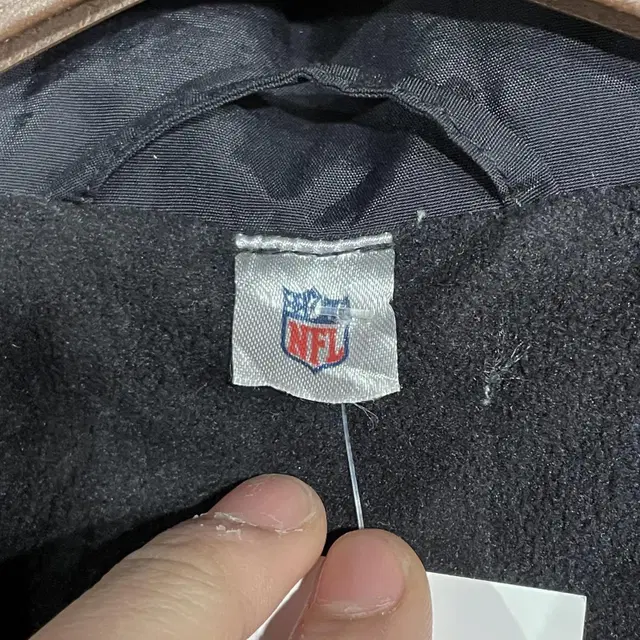 NFL 올드스쿨 레이더스 기모 코치 자켓 빅 레터링 프린팅 블랙 오버핏