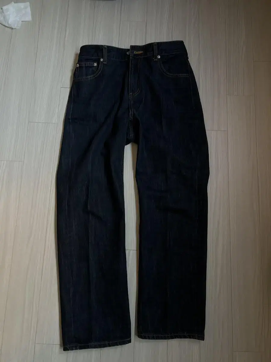 I'm selling a pair of men's indigo denim pants