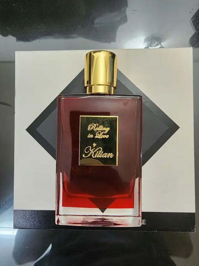 Kilian 킬리안 롤링 인 러브 EDP 50ml