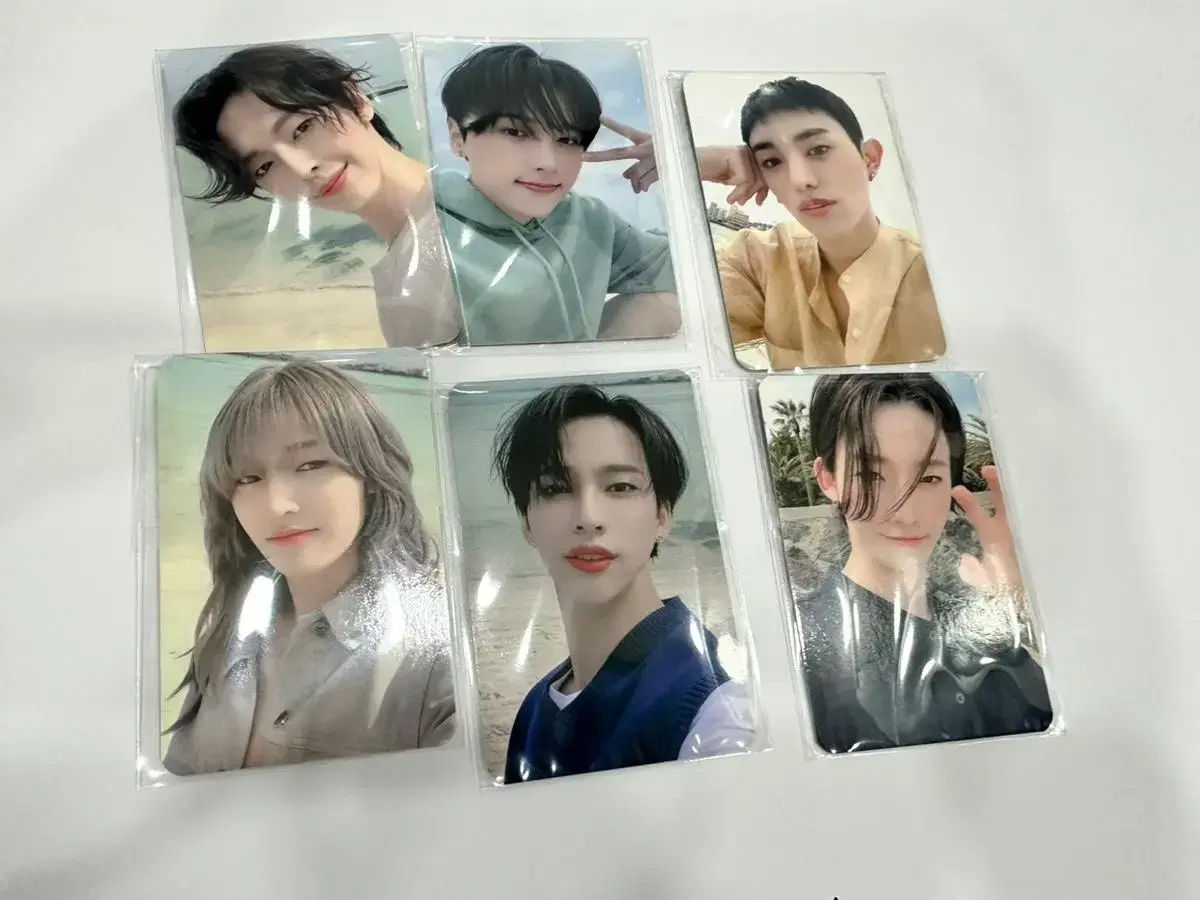 OnlyOneOf photobook unreleased photocard Set