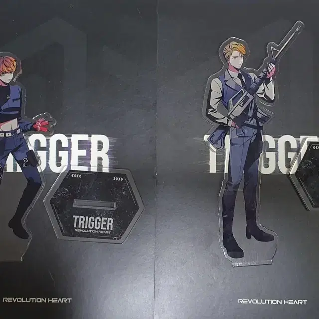 레볼루션 하트 TRIGGER(트리거) 아크릴 등신대