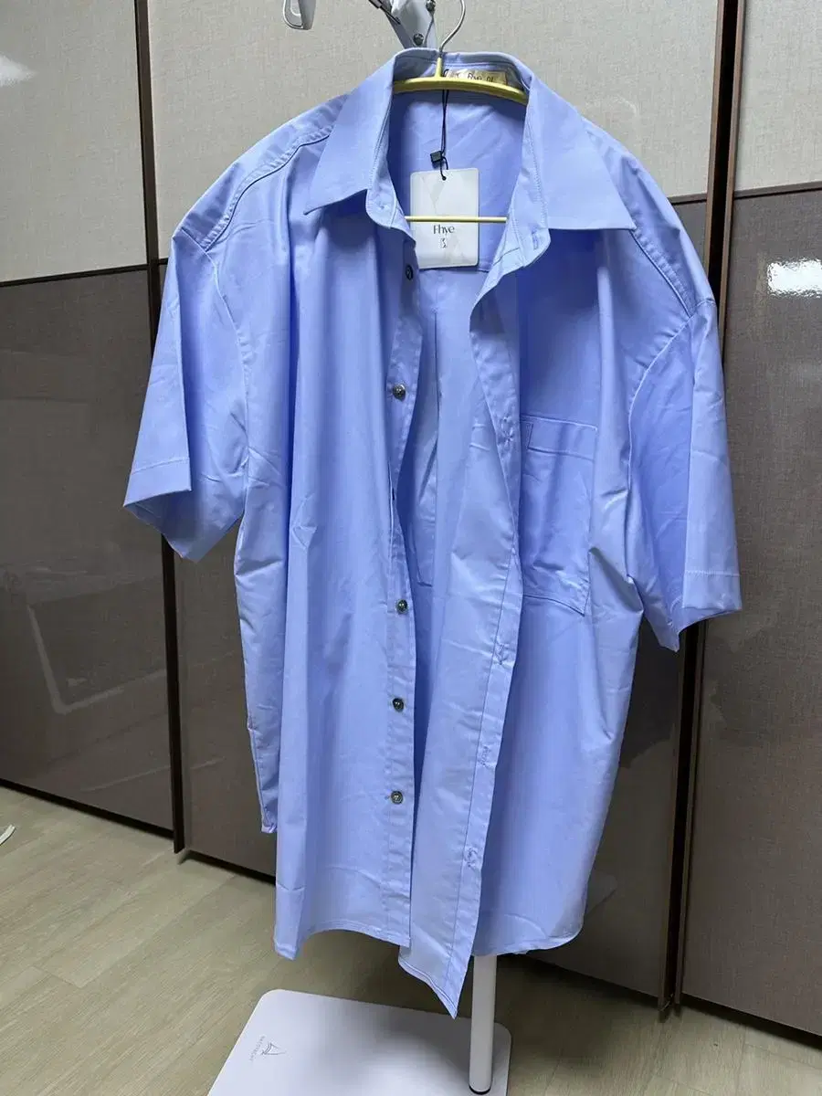 Whie Shell Short-Sleeved Shirt Light Bloo 1 size