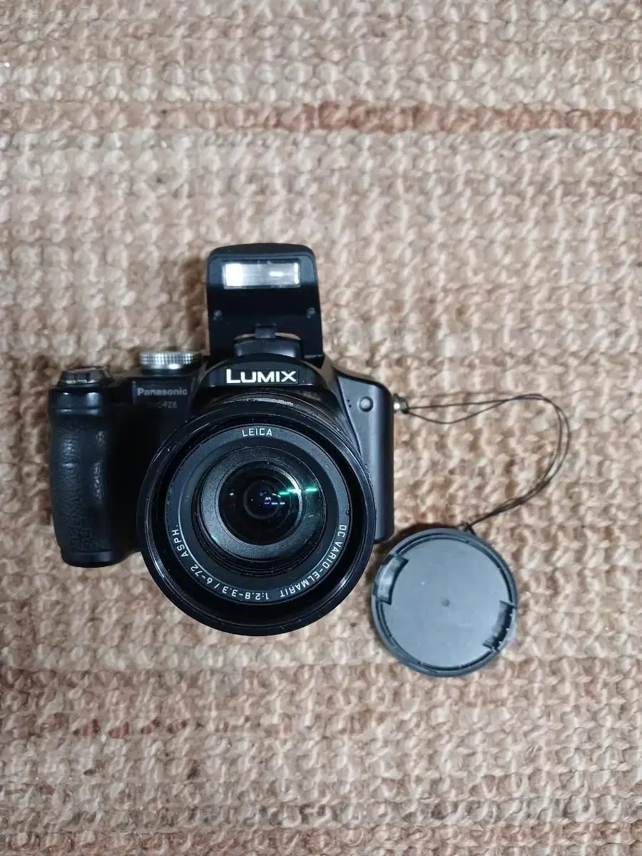 LUMIX 루믹스 FZ8 디지털카메라