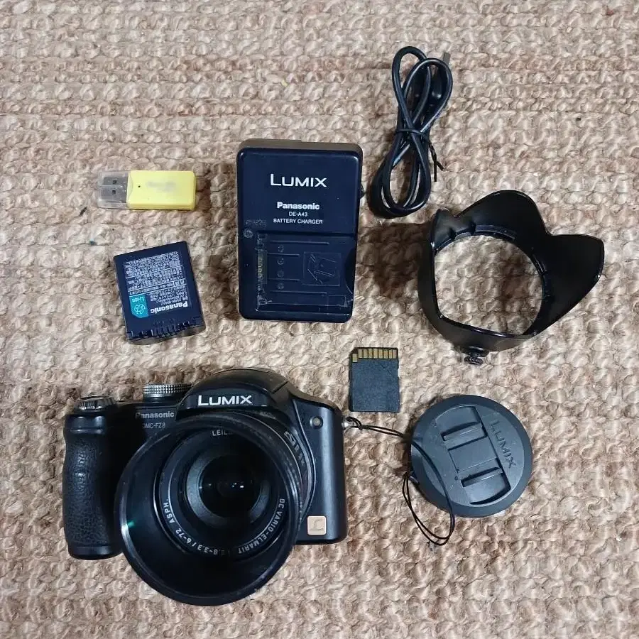 LUMIX 루믹스 FZ8 디지털카메라