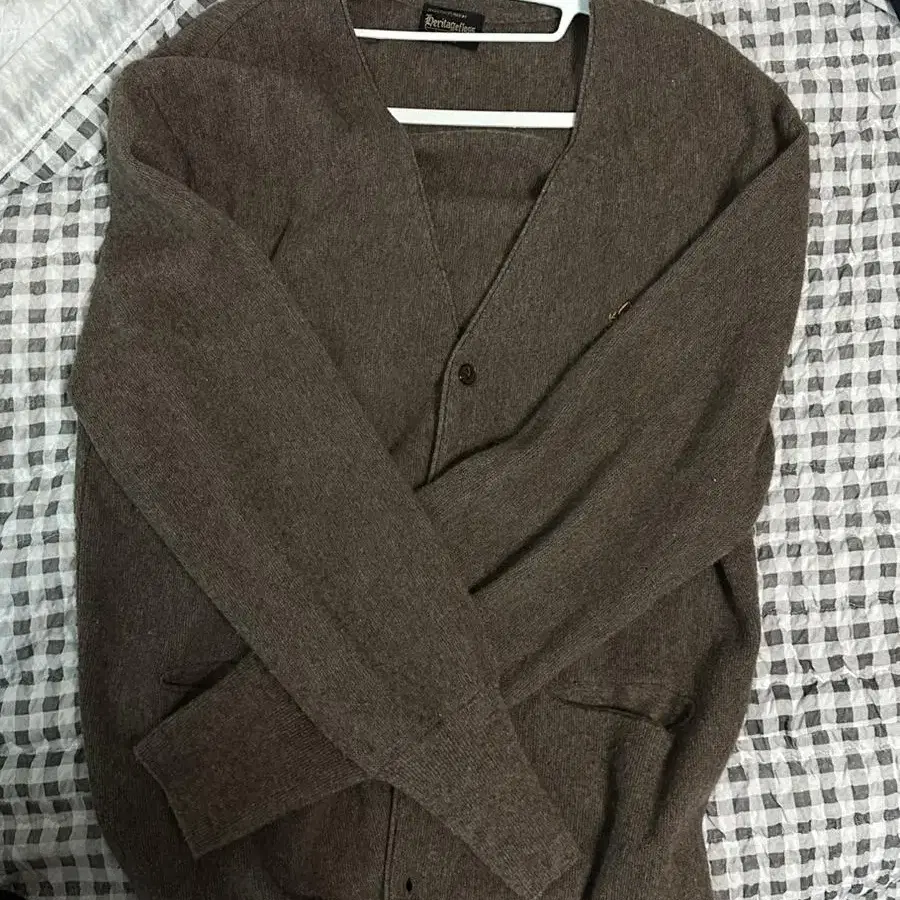 헤리티지플로스 CREST WOOL CARDIGAN