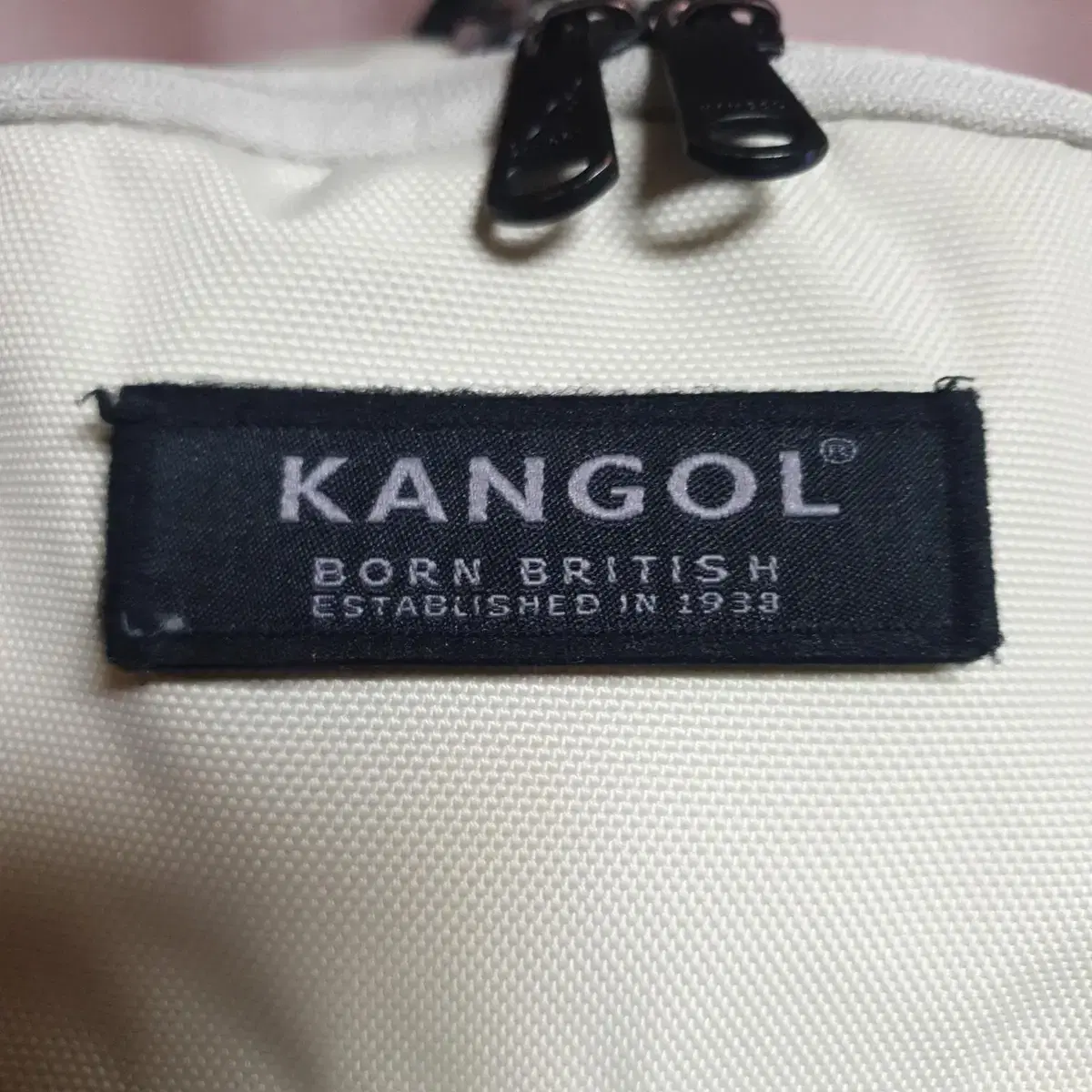 KANGOL 캉골 아이보리 백팩