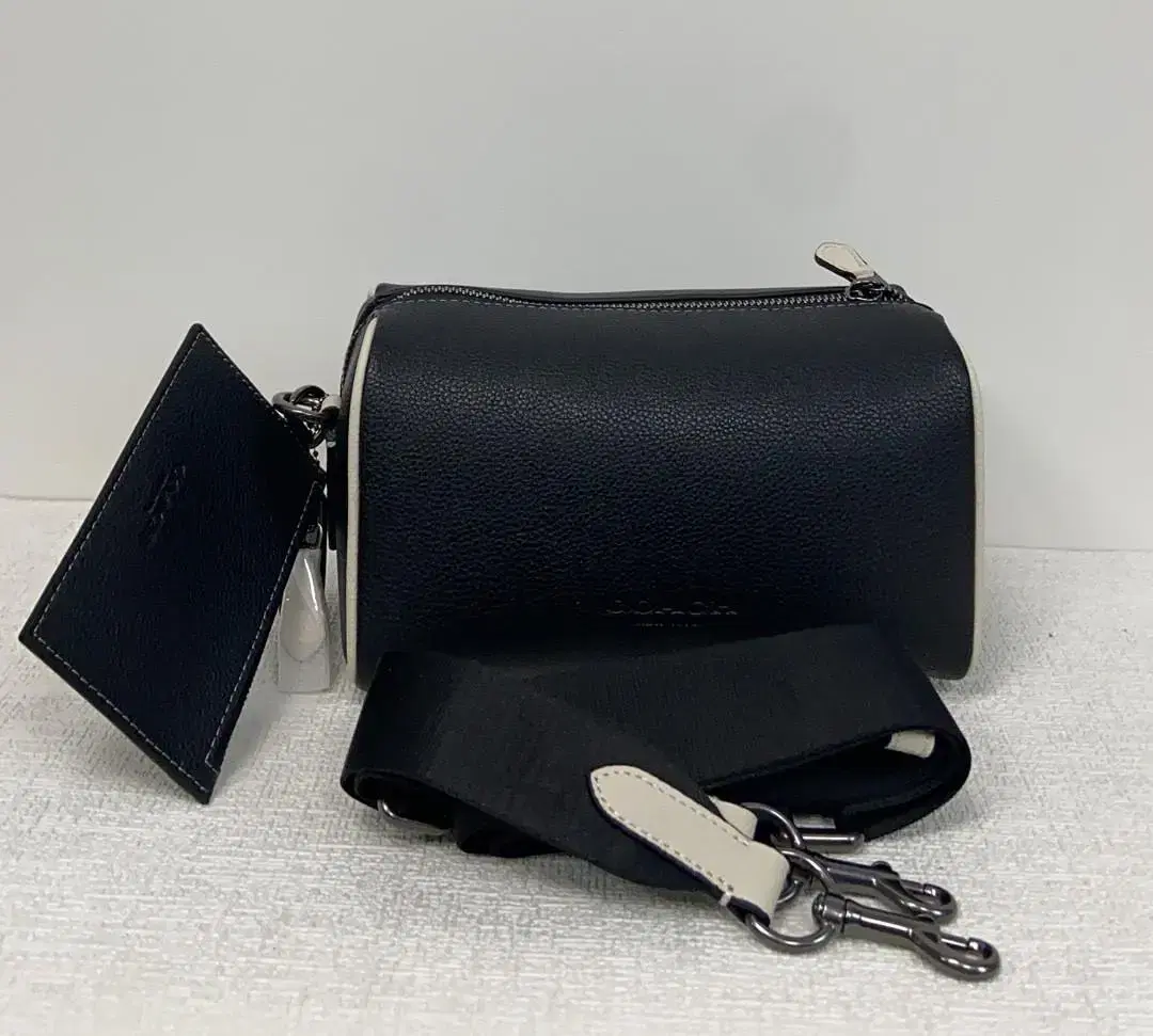 코치 Axel Crossbody 크로스바디 백 CP172 블랙NEW