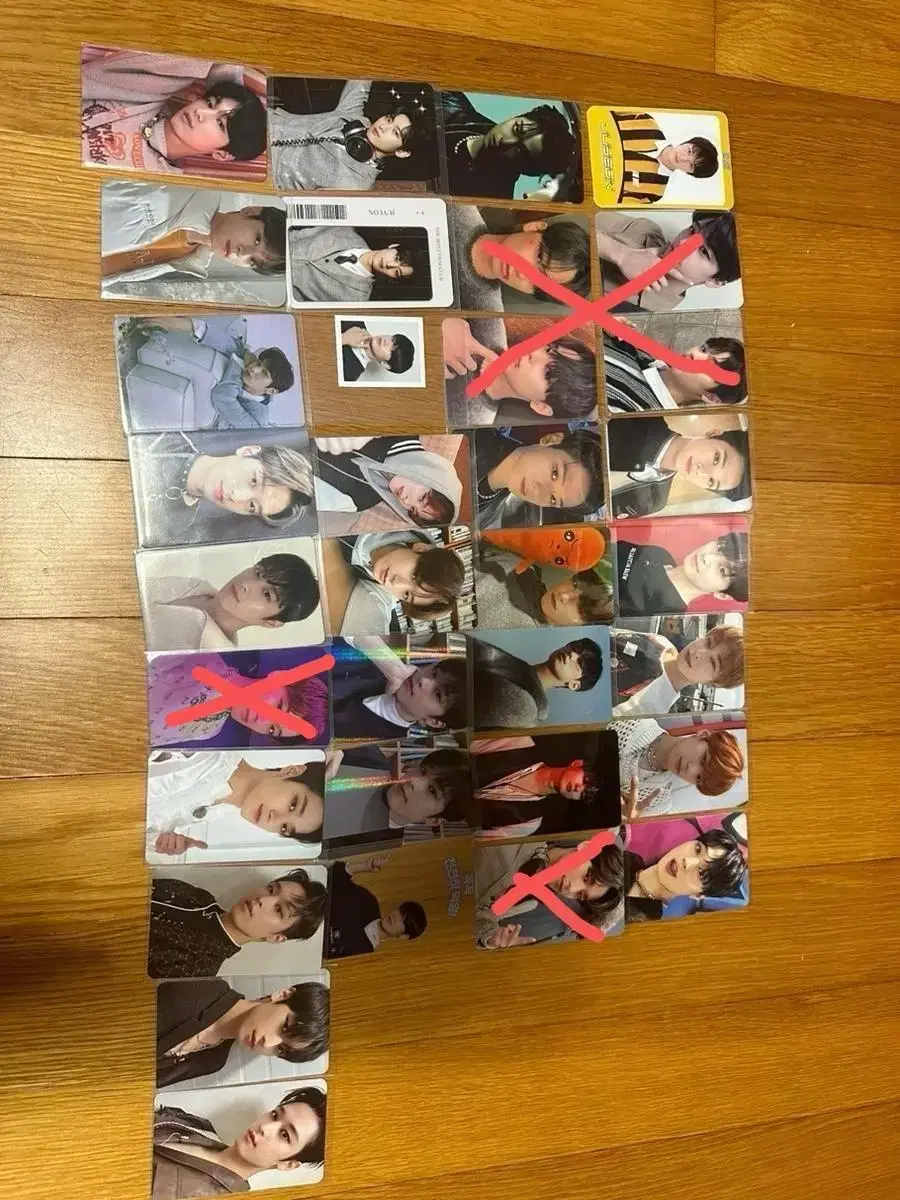 The Boyz juyeon photocard in bulk