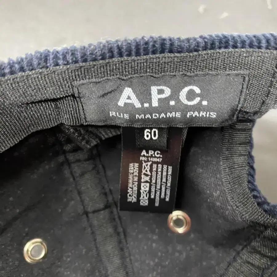 A.P.C corduroy cap (여성용)Os