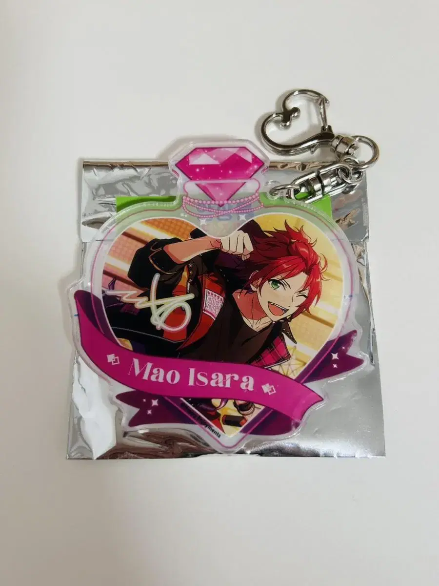 Angsta Isara Mao Heart Potion Keychain