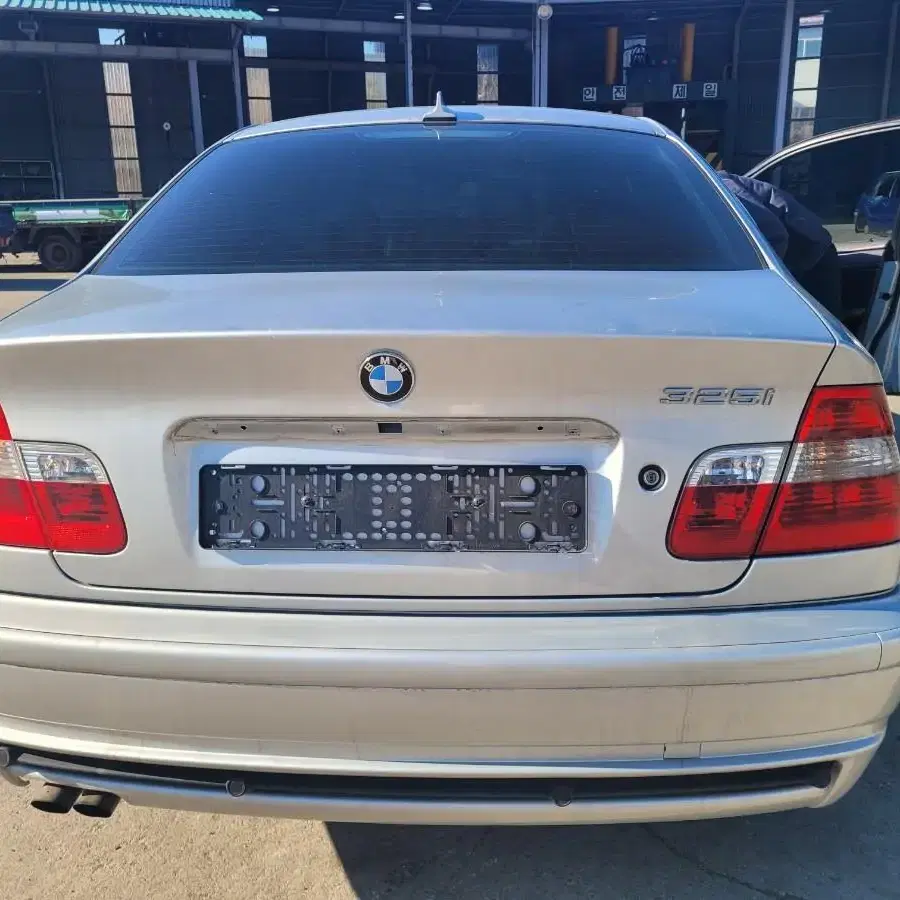 03년 BMW E46 325i 엔진형식 256S5 폐차입고 부품판매