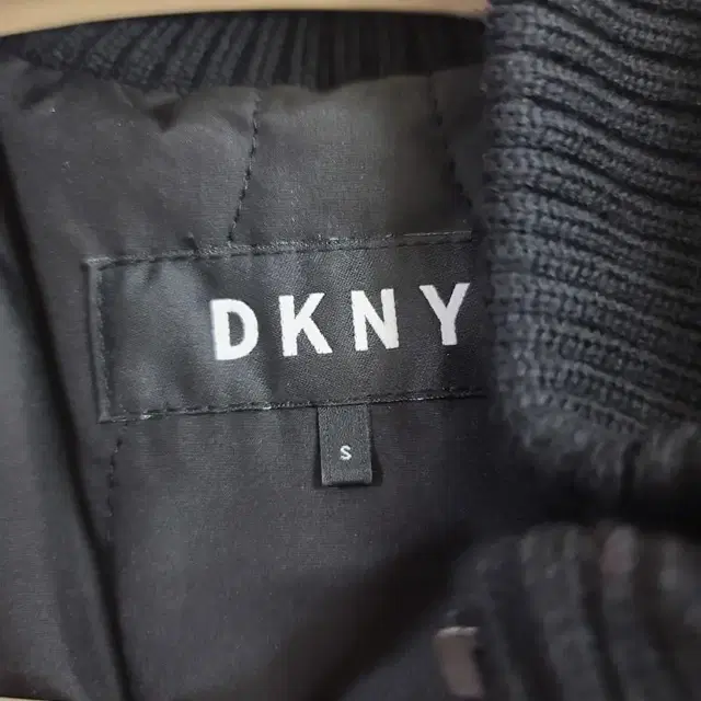 S)DKNY 코트