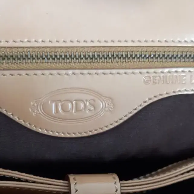 TODS  정품 토트겸크로스백