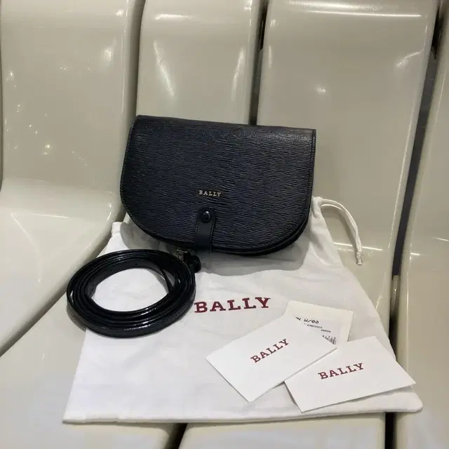 BALLY 발리 LAYN(레인/래인) 에삐 미니 크로스백(6226758)